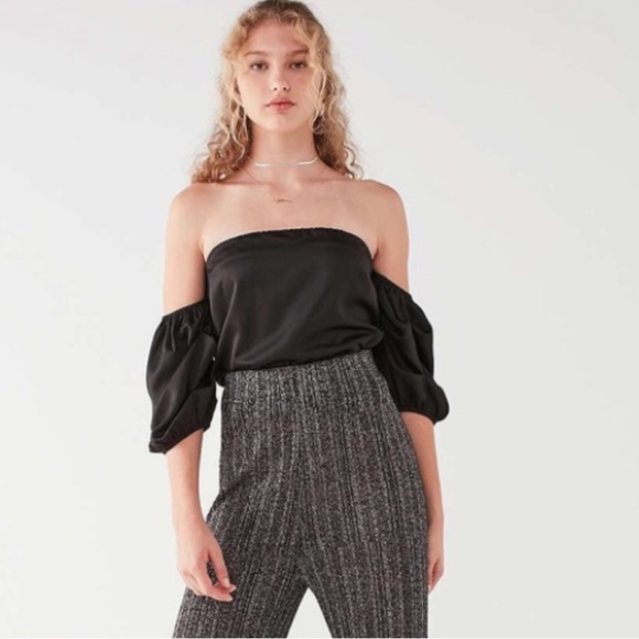 Nwt urban outfitters off the shoulder blouse m - Picture 4 of 8